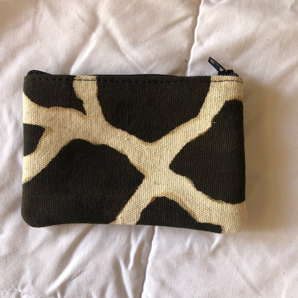 African Mudcloth and Leather Wristlet/Coin Purse - Picture 4 of 4